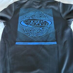 Under armour hoodie large